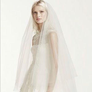 Two tier walking length Veil with raw edge